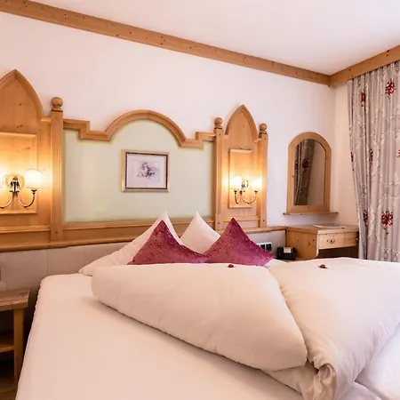 Otel Schlosshof