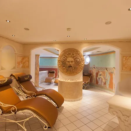 Otel Schlosshof 4*