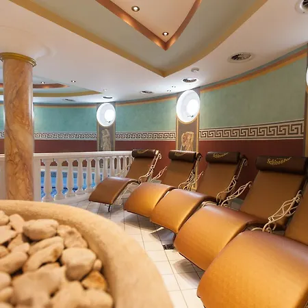 Otel Schlosshof