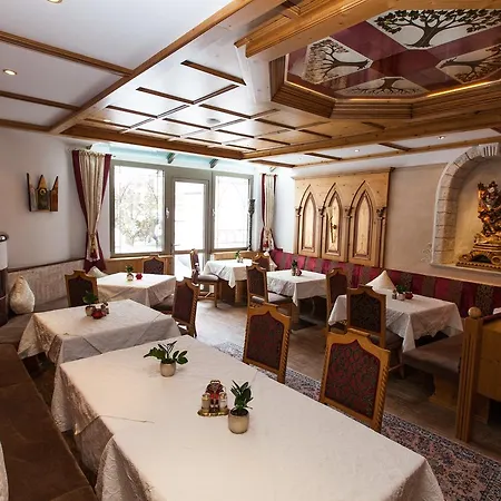 Schlosshof Otel Ischgl